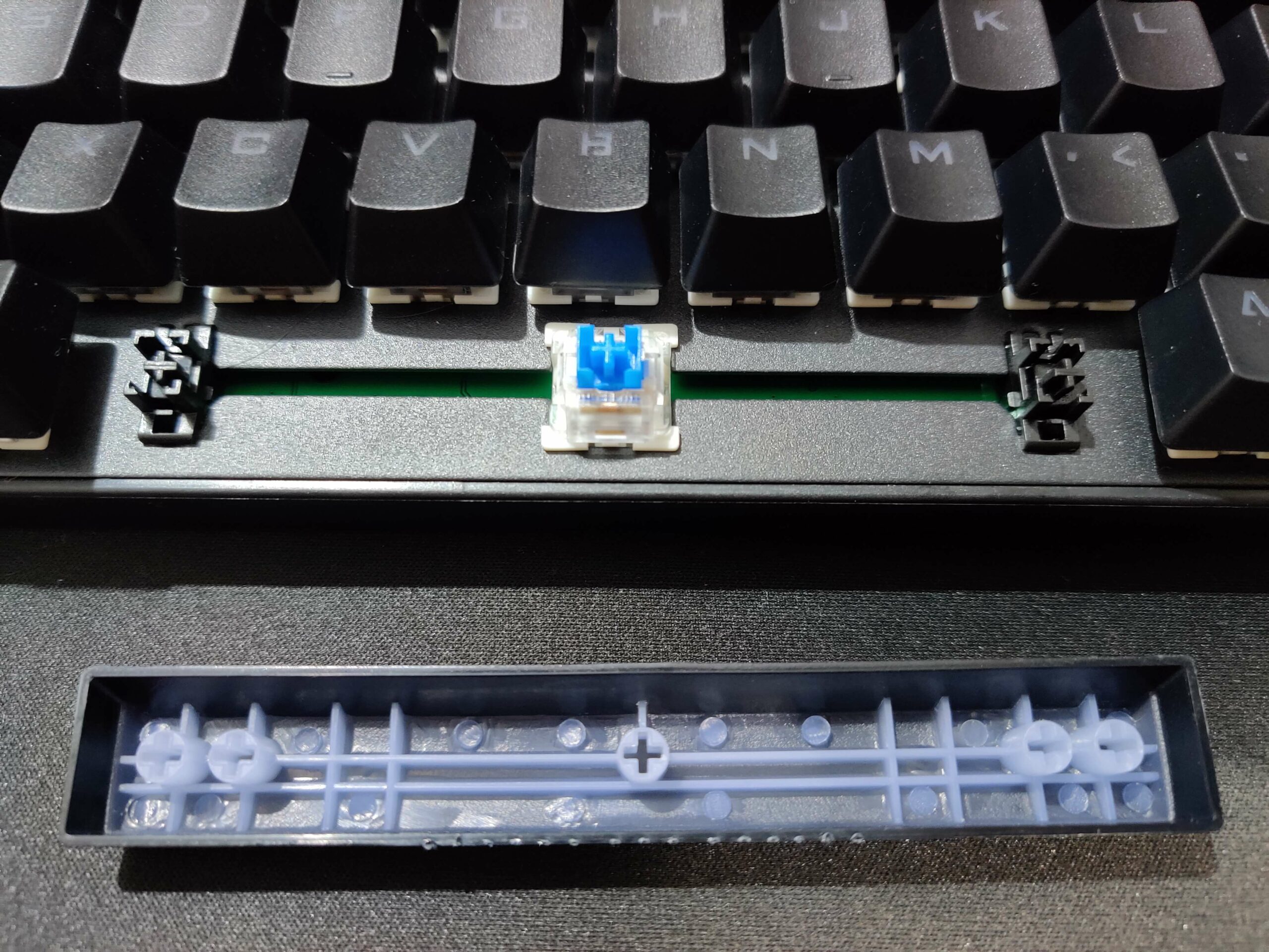 cosmicbyte-firefly-mechanical-keyboard-on-a-budget-3